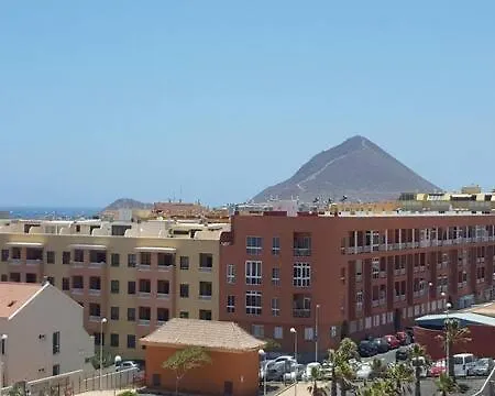 Family Apartment La Perla El Medano アパート エル・メダノ
